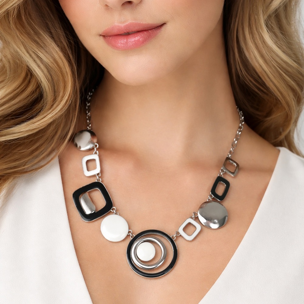 Lia Sophia Knock Out Elegant Black and Silver Geometric Necklace 17 - 20” NEW